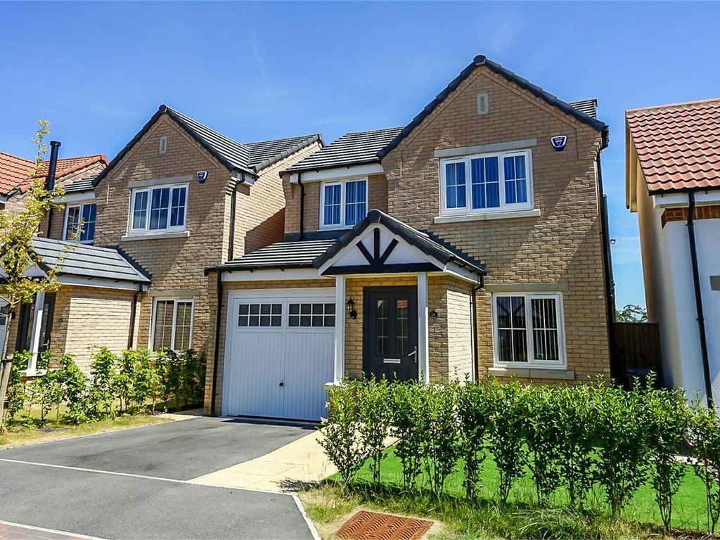 3 bed detached house for sale in Hornbeam Close, Water Lane, York YO30