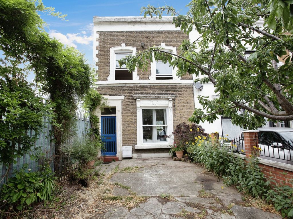 3 bed end terrace house for sale in Buxton Road, London E15 Zoopla