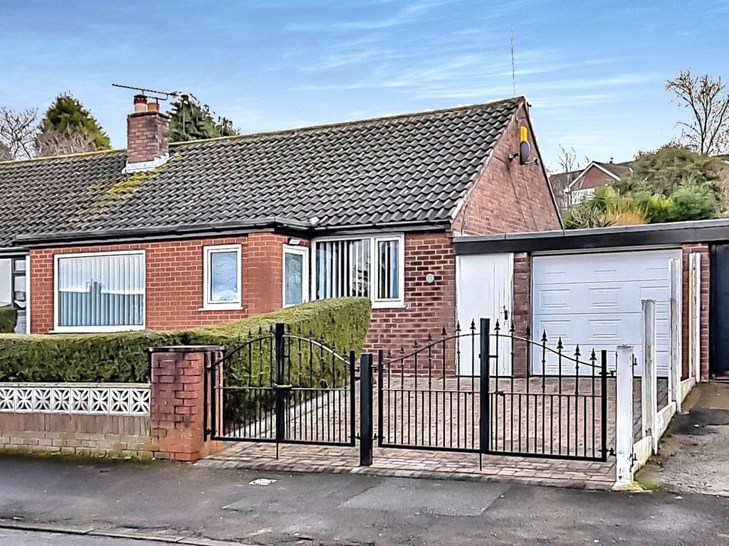 2 bed bungalow for sale in Lyne Edge Road, Dukinfield, Greater