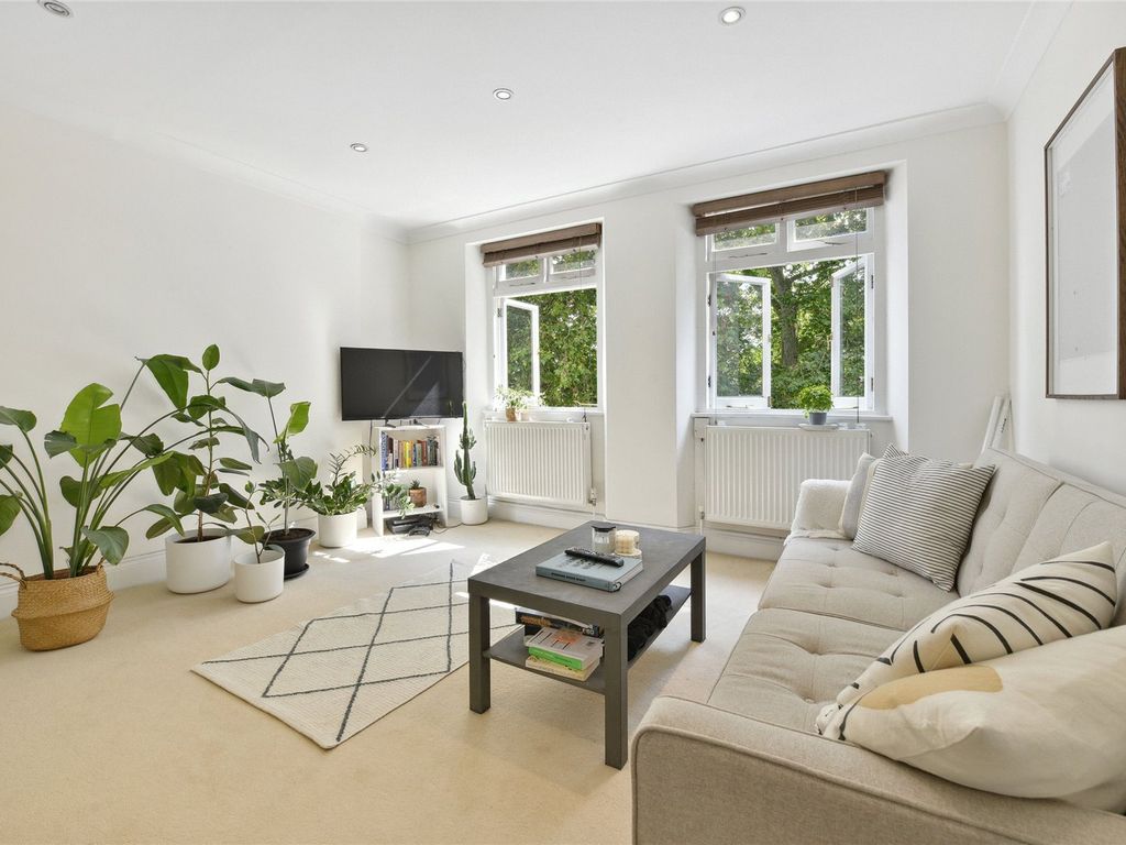 2 bed flat to rent in Cornwall Gardens, South Kensington, London SW7
