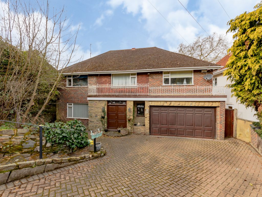 4 bed detached house for sale in Pelhams Walk, Esher KT10 Zoopla