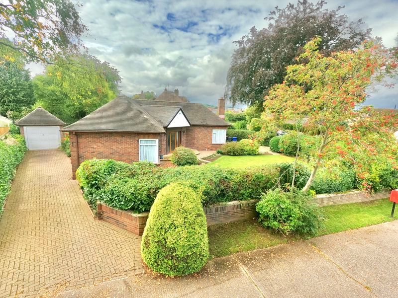 2 bed detached bungalow for sale in Sandyfields, Baldwins Gate