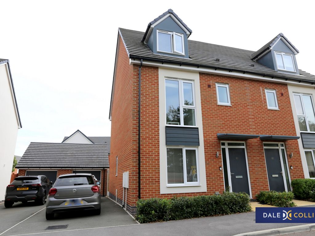 4 bed semidetached house for sale in Harold Hines Way, Trentham ST4, £