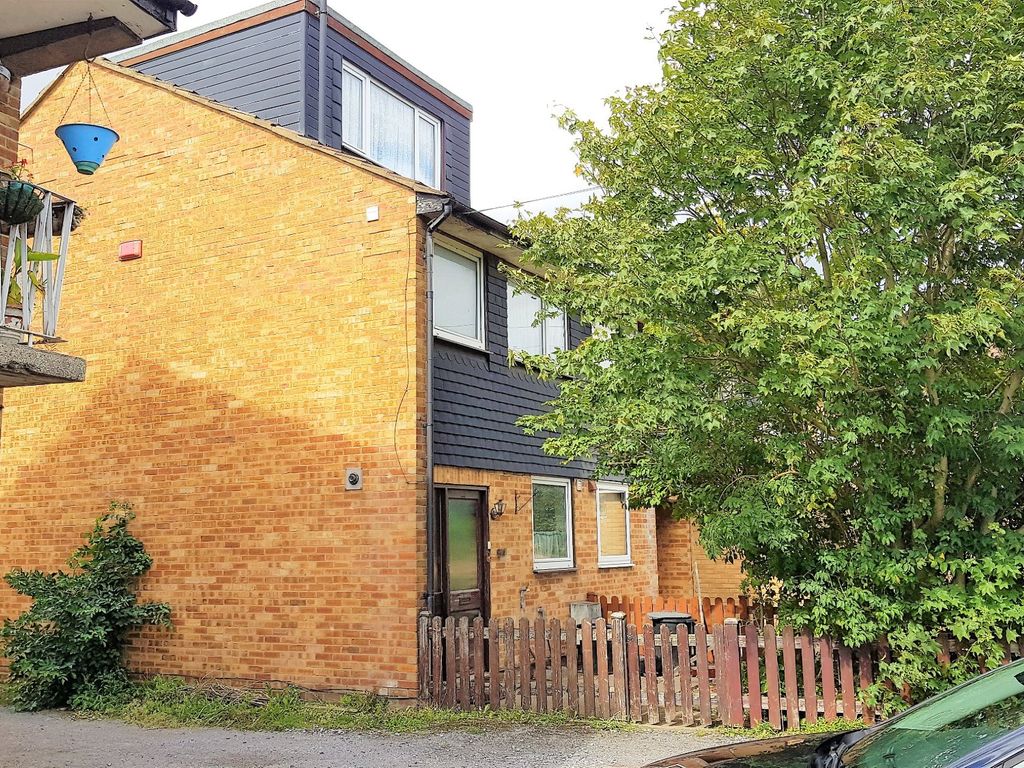 3 bed terraced house to rent in High Street, Harlington, Hayes UB3 Zoopla