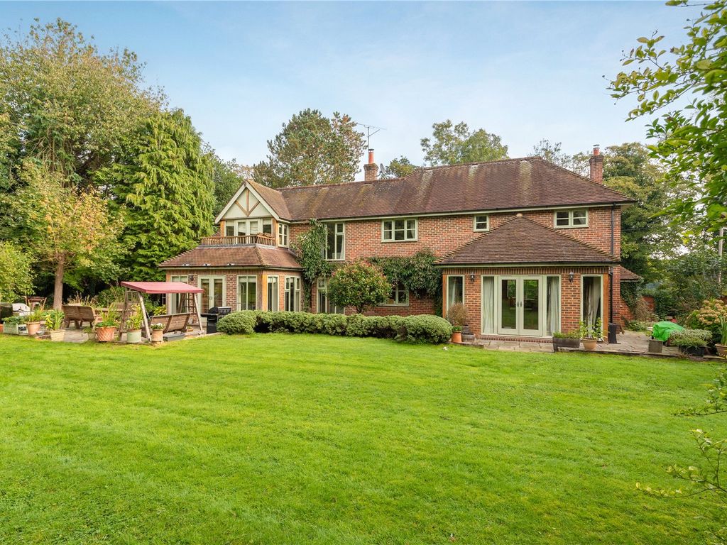 5 bed detached house for sale in Park Lane, Cane End, Reading RG4, £