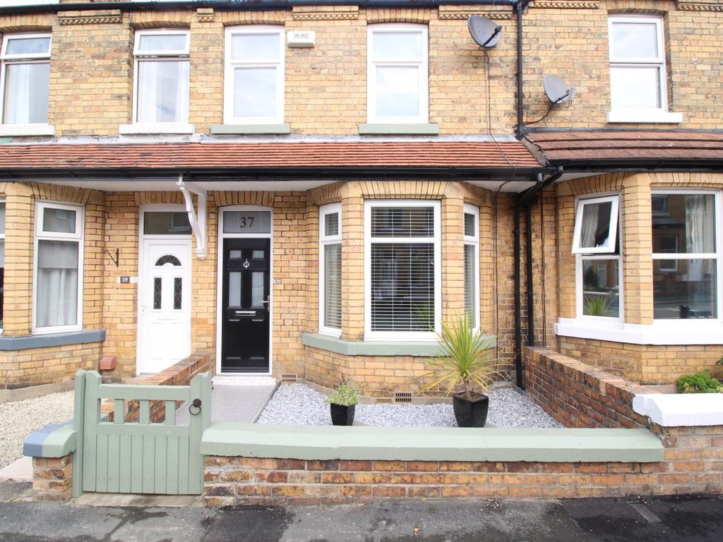2 bed terraced house for sale in Lyell Street, Scarborough YO12, £179,995 Zoopla