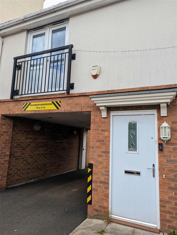 2 bed terraced house for sale in Shard End Crescent, Shard End