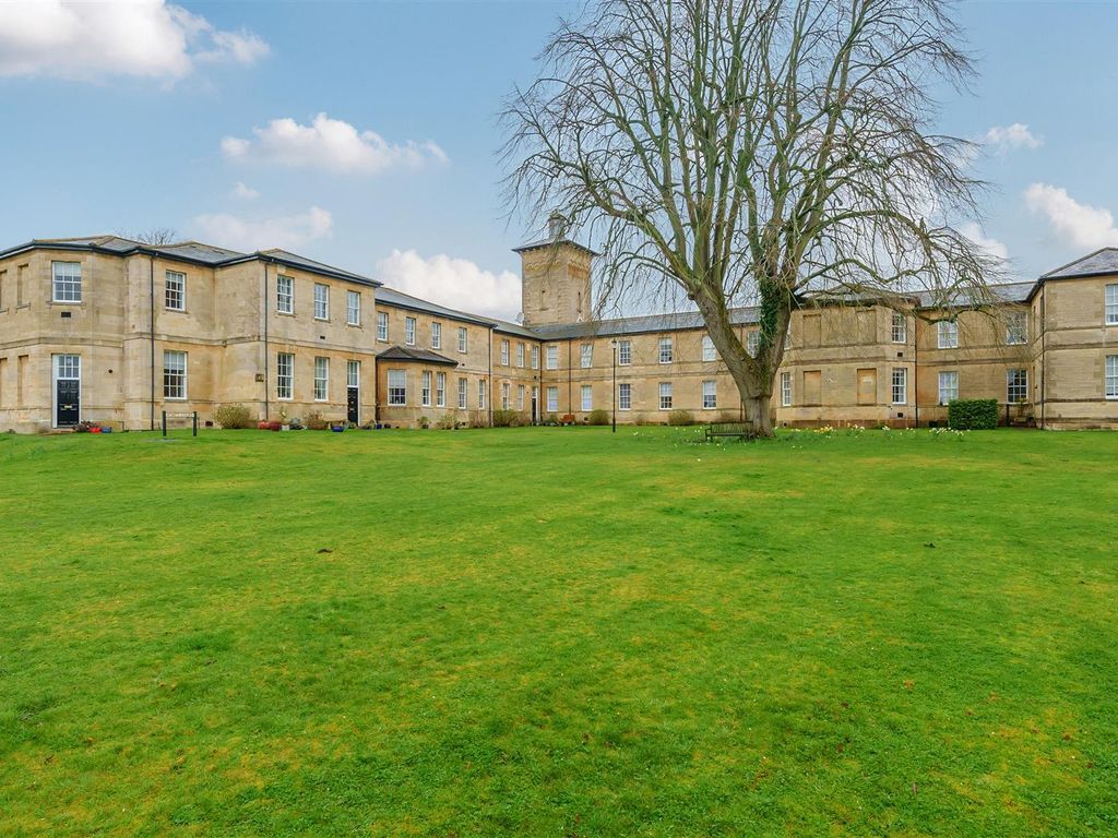 2 bed terraced house for sale in Thomas Wyatt Road, Devizes SN10 Zoopla