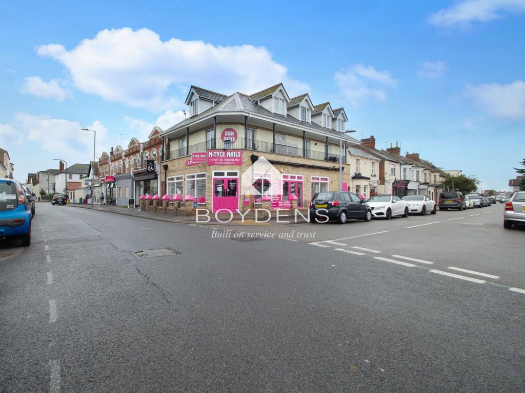 6 bed property for sale in Rosemary Road, ClactonOnSea CO15 Zoopla