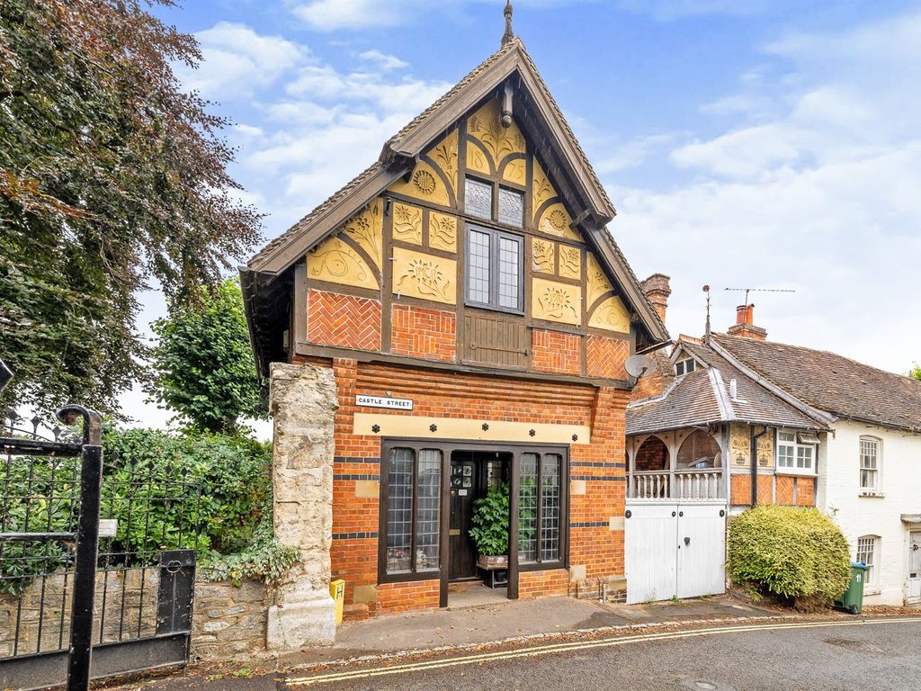 Castle Street, Buckingham MK18  