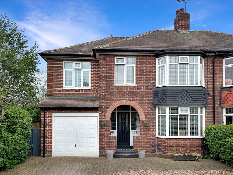 4 bed semidetached house for sale in Park Lane, Pontefract WF8, £