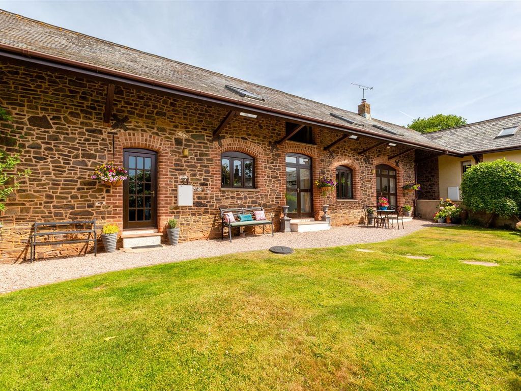 4 bed barn conversion for sale in Sandford, New Buildings EX17 Zoopla