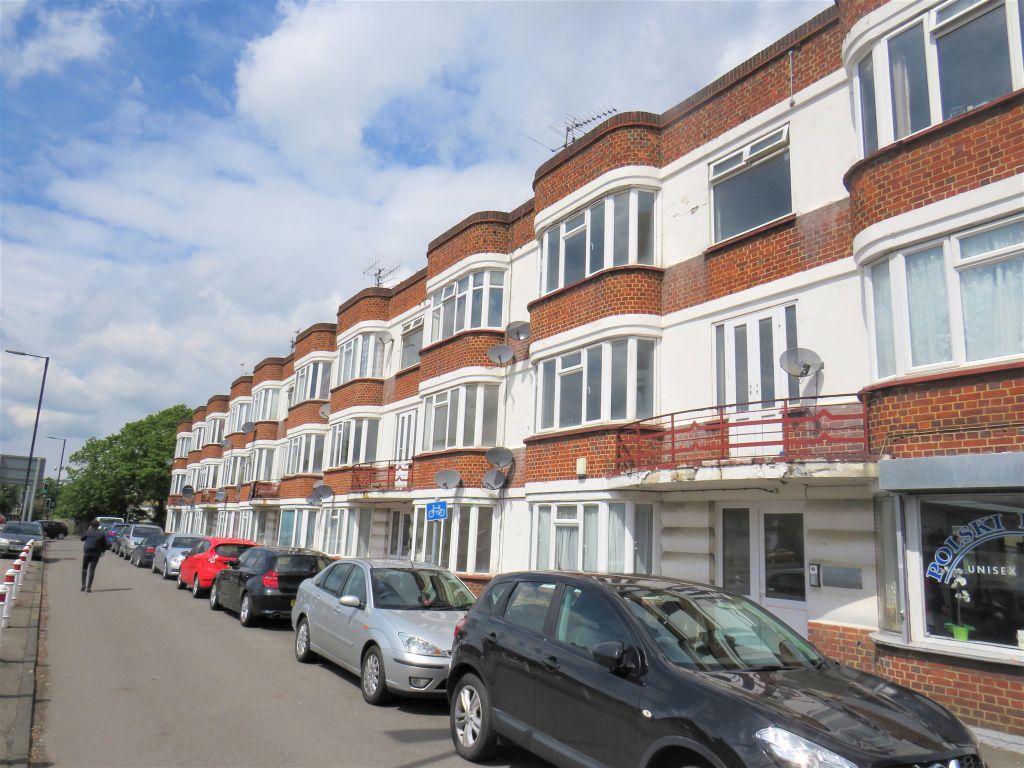 2 bed flat for sale in Bath Road, Slough SL1 Zoopla