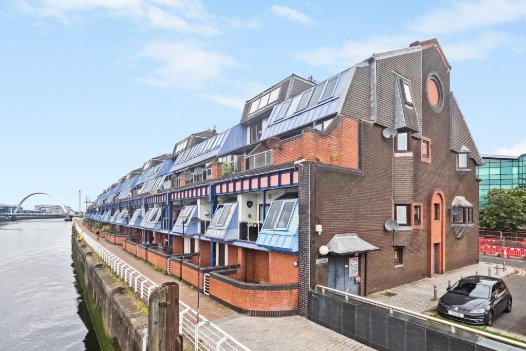 3 bed flat for sale in Lancefield Quay, Finnieston G3, £249,995 Zoopla