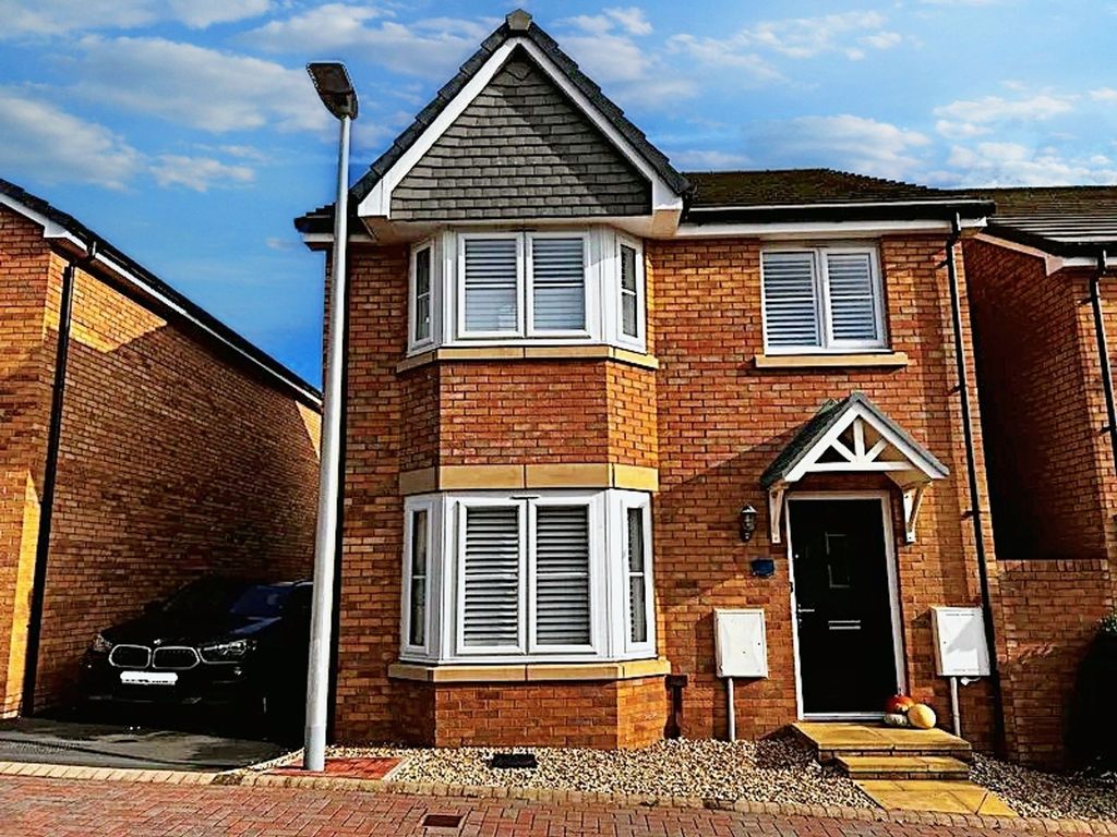 4 bed detached house for sale in Greenmeadow Way, Rhoose CF62, £410,000