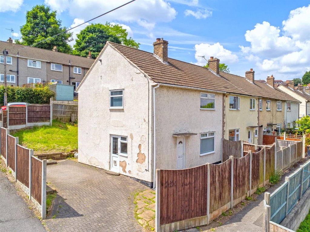 3 bed end terrace house for sale in Margaret Crescent, Gedling