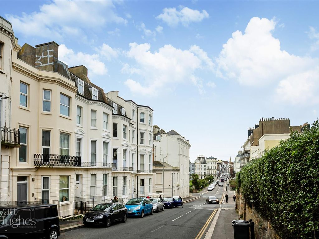 2 bed flat for sale in St. Margarets Road, St. LeonardsOnSea TN37, £