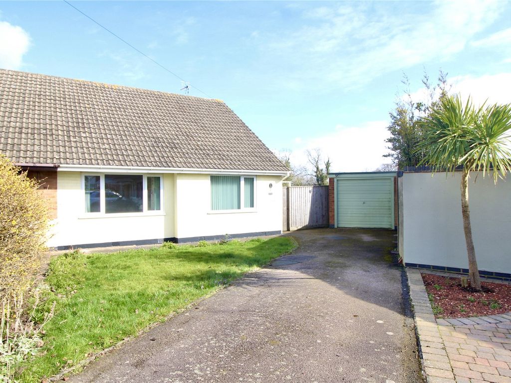 3 bed bungalow for sale in Calver Crescent, Sapcote, Leicester