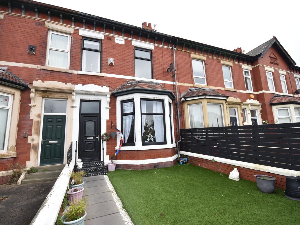4 bed terraced house for sale in Whitegate Drive, Blackpool FY3, £