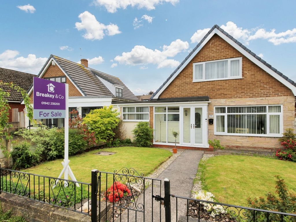 2 bed detached bungalow for sale in Kelvin Grove, Wigan WN3, £220,000