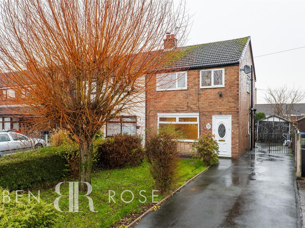 3 bed semidetached house for sale in Old Hall Drive, Bamber Bridge