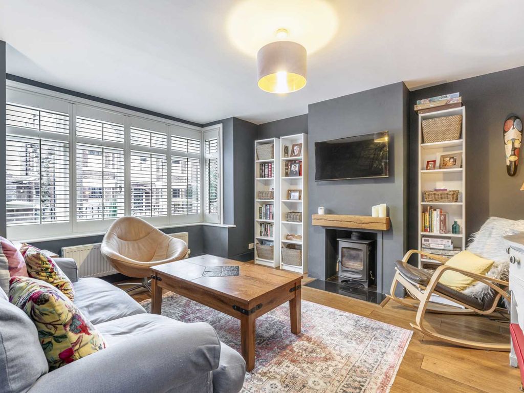 4 bed detached house for sale in Stephens Road, Tunbridge Wells TN4, £