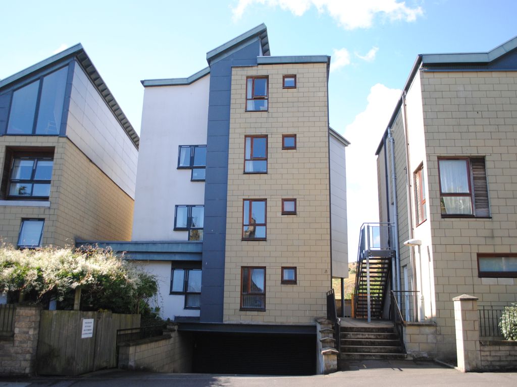 Spring Gardens Abbyhill Edinburgh EH8  