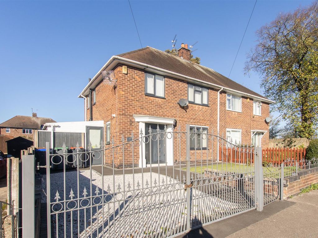 3 bed semidetached house for sale in Broomhill Road, Hucknall, Nottingham NG15 Zoopla