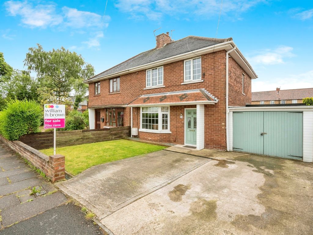 3 bed semidetached house for sale in Pinewood Avenue, Armthorpe
