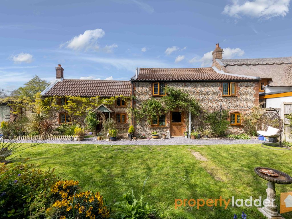 4 bed cottage for sale in Stonebridge Road, Witton, North Walsham NR28