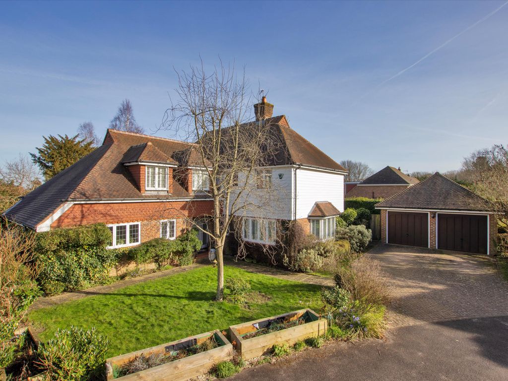 5 bed detached house for sale in Farnham Lane, Langton Green, Tunbridge Wells, Kent TN3, £