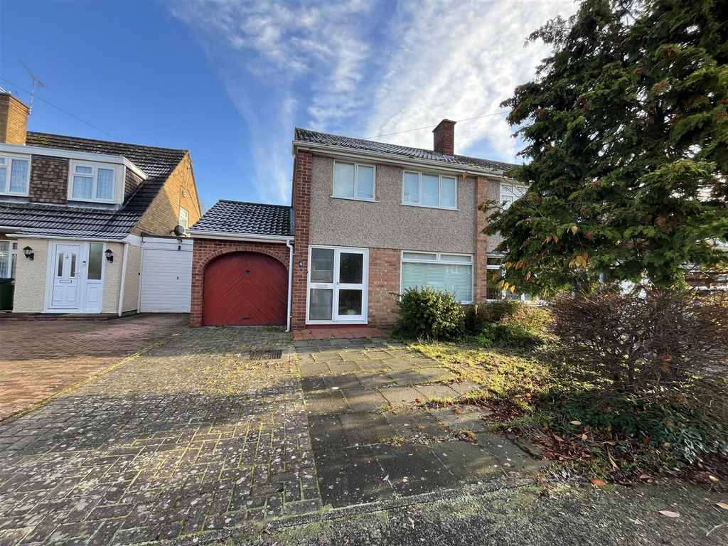 3 bed semidetached house for sale in Masefield Avenue, Enderby