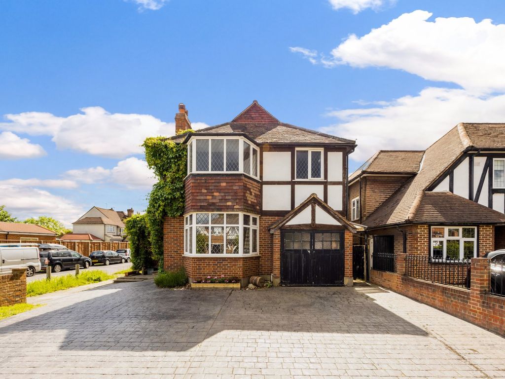 4 bed detached house for sale in Malden Road, Worcester Park KT4 Zoopla