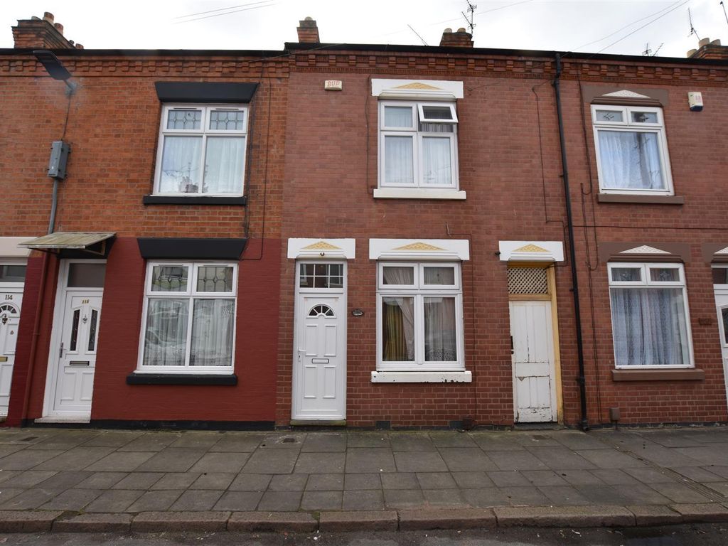 4 bed terraced house to rent in Kensington Street, Leicester LE4, £