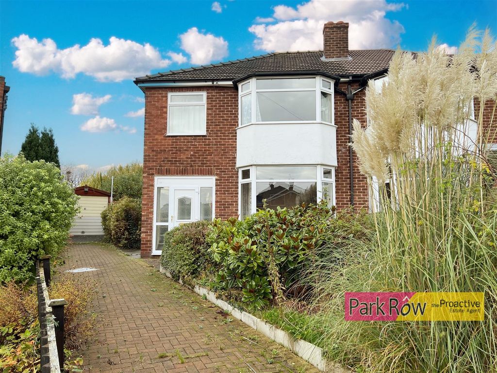 3 bed semidetached house for sale in Highfield Road, Pontefract WF8