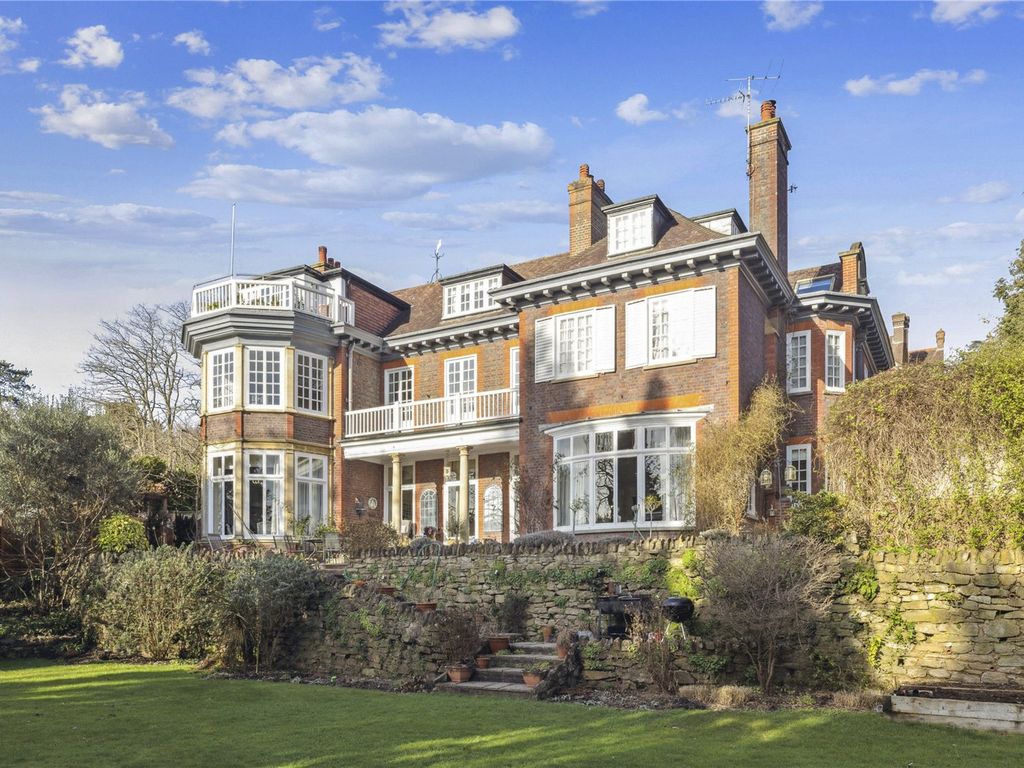 Guildown Road Guildford Surrey GU2  