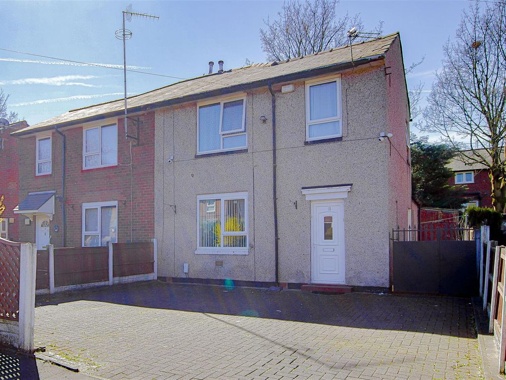 3 bed property for sale in Rothesay Terrace, Rochdale OL16 Zoopla