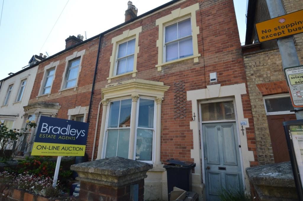 5 bed terraced house for sale in Cheddon Road, Taunton, Somerset TA2