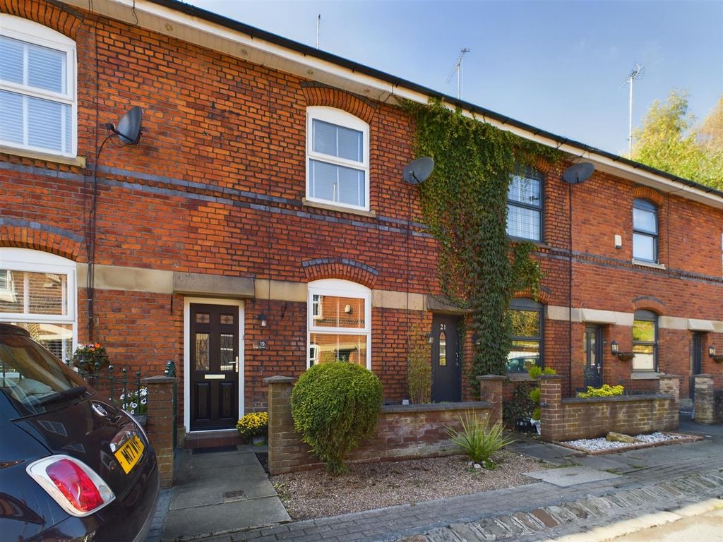 3 bed terraced house for sale in Dingle Terrace, Park Bridge, Ashton