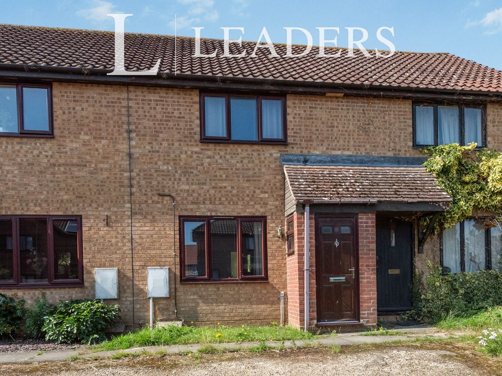 2 bed terraced house to rent in Barleyfields, Thurston, Bury St