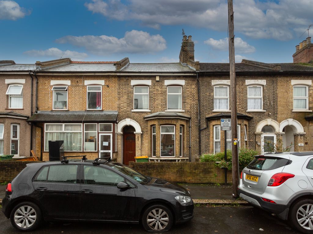 3 bed terraced house for sale in Janson Road, London E15 Zoopla