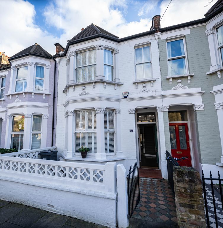 Ashbourne Grove, London W4