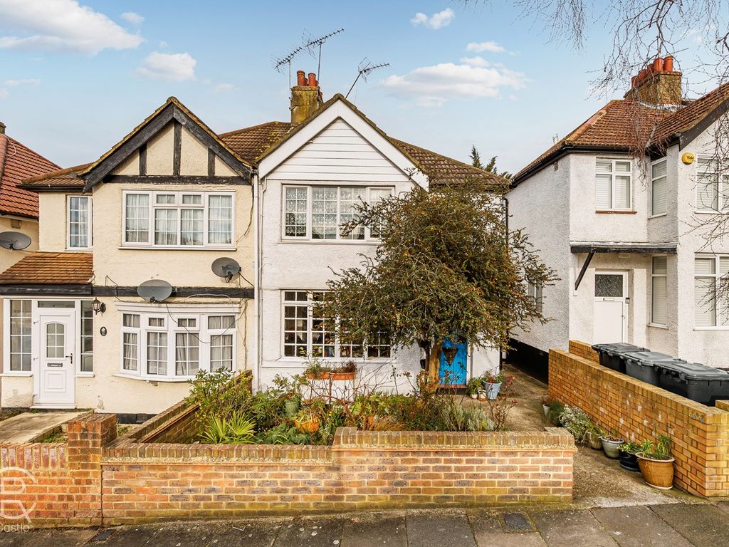 1 bed flat for sale in Beechmount Avenue, London W7, £300,000 Zoopla