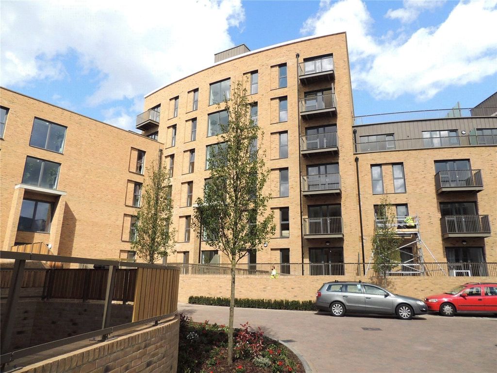 Royal Court, 123 Connersville Way, Croydon CR0