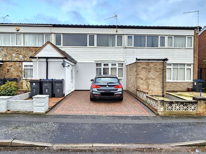 3 bed terraced house for sale in Dyce Close, 152334, Birmingham B35, £