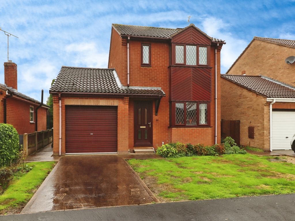 3 bed detached house for sale in Coniston Road, Doncaster DN6, £180,000