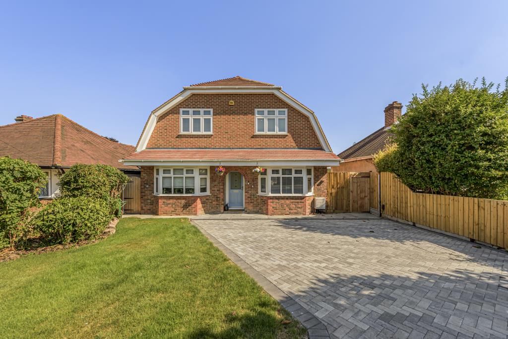 6 bed detached bungalow for sale in Maidenhead, Berkshire SL6 Zoopla