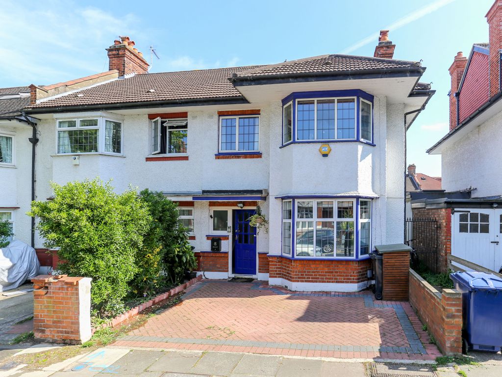 Niagara Avenue, London W5  