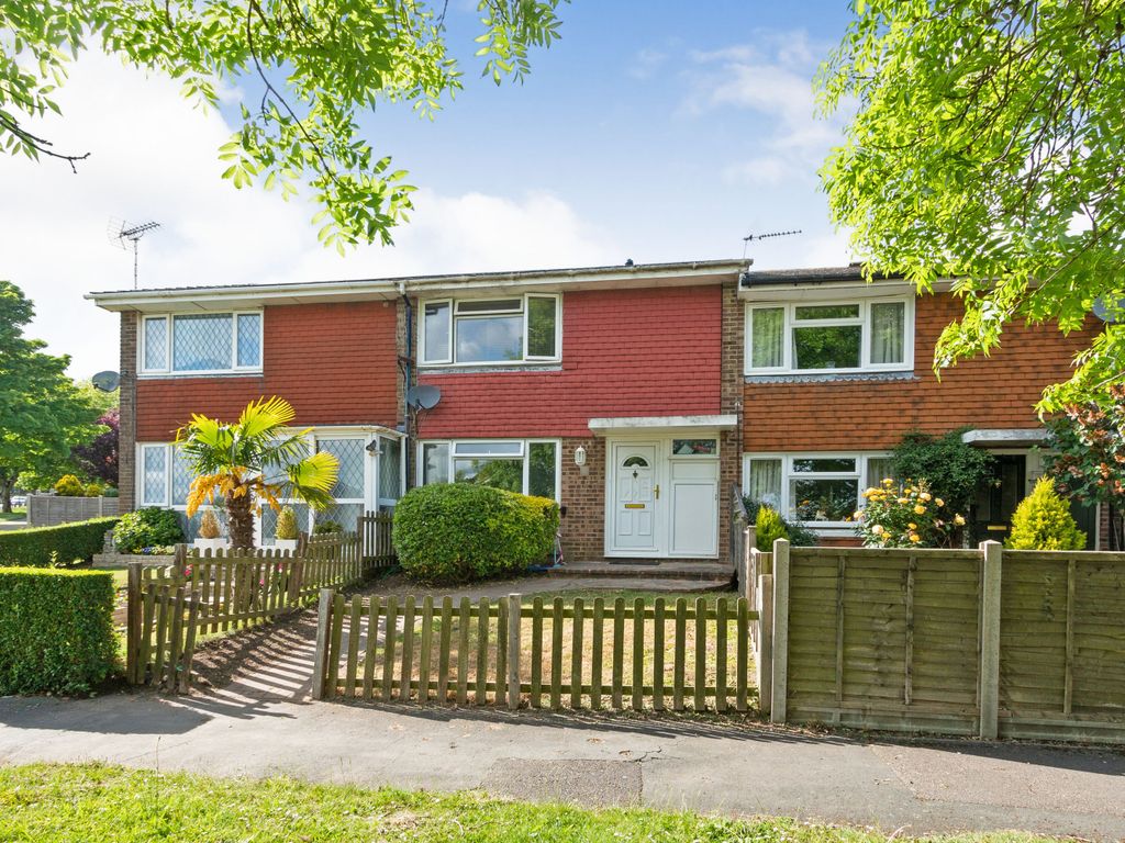2 bed terraced house for sale in Blackheath Road, Farnham, Surrey GU9