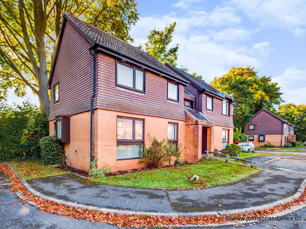 Flemish Fields, Chertsey KT16  